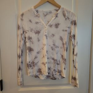 Juniors Tie Dye XS Tee